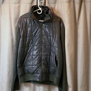 Olive green quilted jacket with knir sleeves